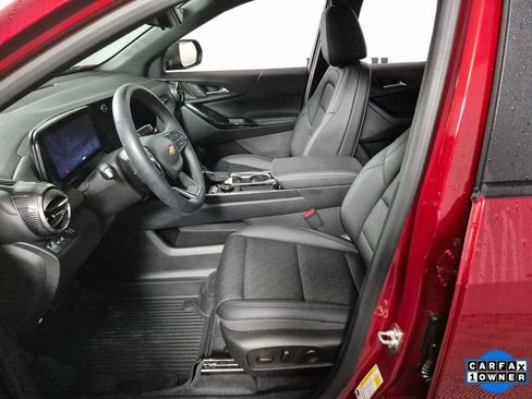 Used 2026 Chevrolet Equinox LT w/ Convenience Package II image 9