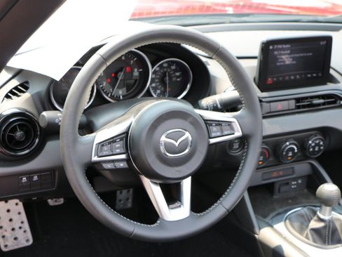 Used 2023 MAZDA MX-5 Miata Sport RWD image 16