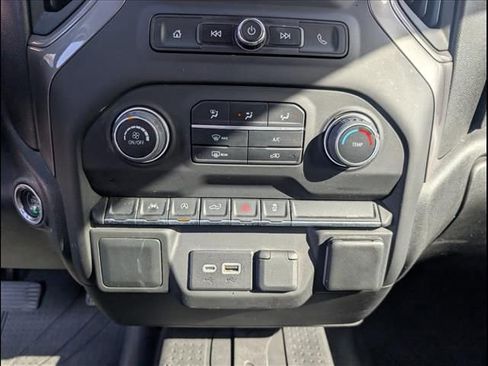 Used 2024 Chevrolet Silverado 1500 Custom image 11