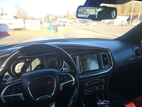 Used 2015 Dodge Charger R/T Scat Pack w/ Beats Audio Group image 27