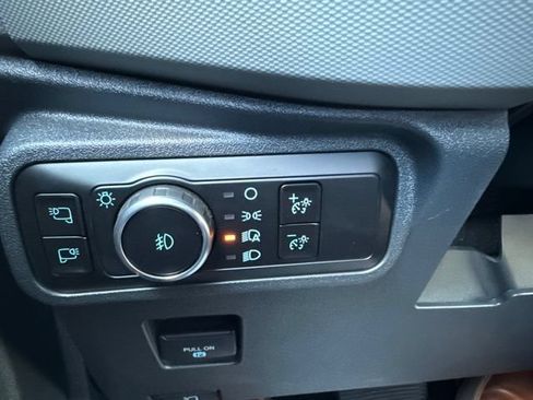 Used 2023 Ford Bronco Badlands AWD/4WD image 19