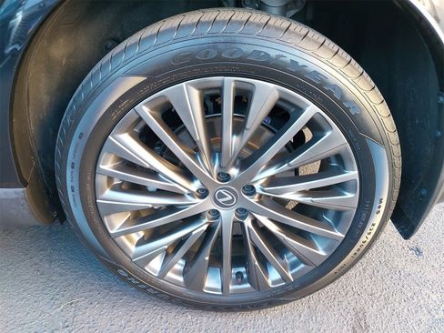 Used 2023 Lexus RX 350 image 40