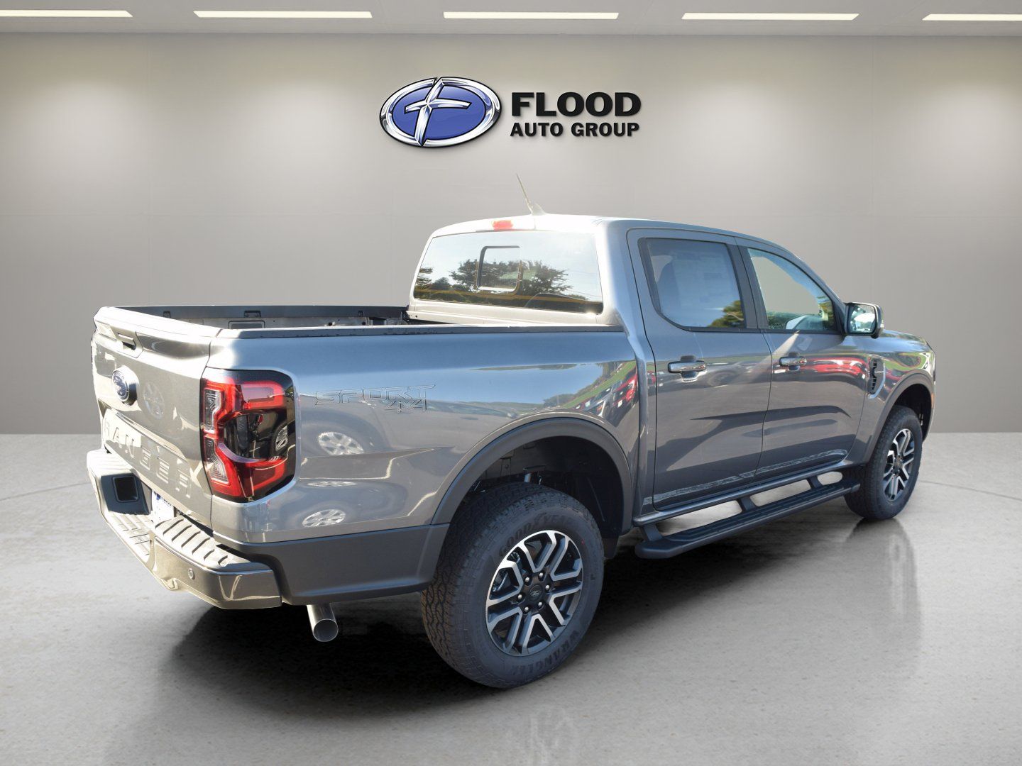 Used 2025 Ford Ranger Lariat AWD/4WD image 2