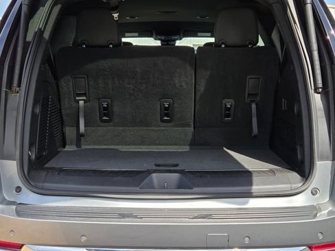 Used 2025 Chevrolet Tahoe LT AWD/4WD image 9