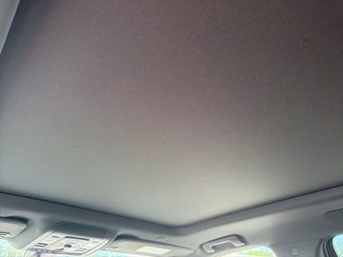 Used 2022 Chevrolet Tahoe High Country RWD image 13