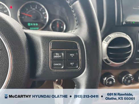 Used 2014 Jeep Wrangler Unlimited Sahara AWD/4WD image 27
