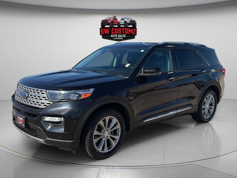 Used 2021 Ford Explorer Limited w/ Equipment Group 301A AWD/4WD image 3