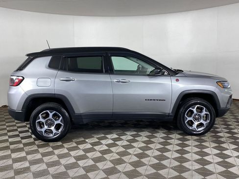 Used 2022 Jeep Compass Trailhawk w/ Sun and Sound Group AWD/4WD image 23