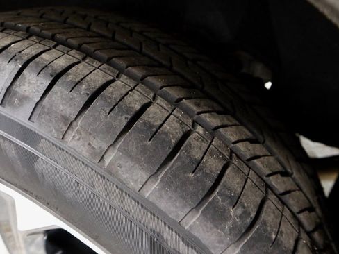 Used 2024 Subaru Crosstrek 2.0i Premium image 20