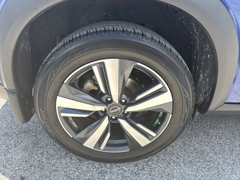 Certified 2022 Nissan Rogue SL w/ SL Premium Package FWD image 10