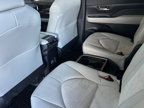 New 2026 Toyota Grand Highlander AWD Hybrid image 14