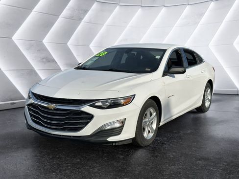 Used 2020 Chevrolet Malibu LS image 1