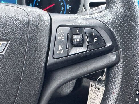 Used 2013 Chevrolet Cruze LS FWD image 8