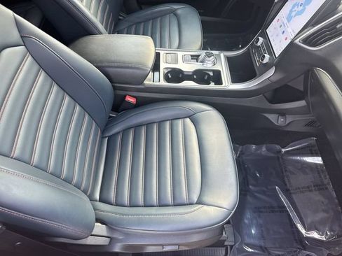 Used 2022 Ford Edge SEL w/ Sport Appearance Package AWD/4WD image 30