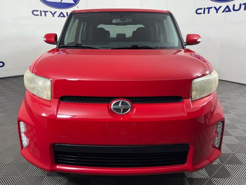 Used 2013 Scion xB Base image 2