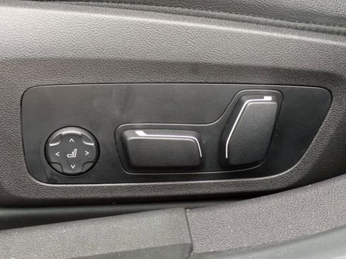 Used 2024 BMW 330e image 20