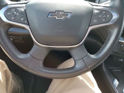 Used 2023 Chevrolet Traverse Premier w/ Redline Edition image 17