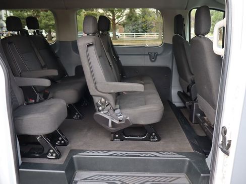 Used 2015 Ford Transit 350 XLT image 21