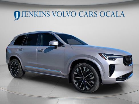 New 2026 Volvo XC90 T8 Plus AWD/4WD image 2