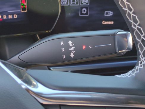 New 2026 Chevrolet Equinox EV LT image 40