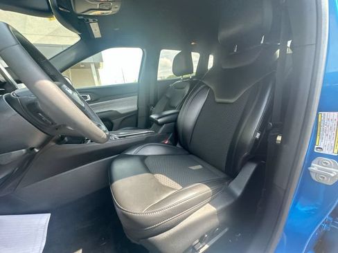 Used 2023 Jeep Compass Latitude w/ Convenience Group AWD/4WD image 13