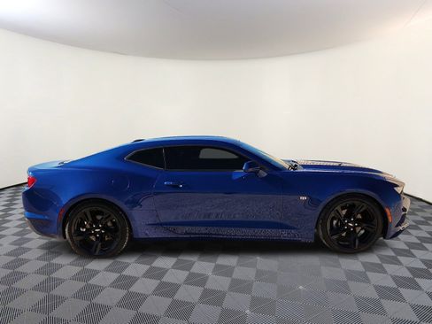 Used 2019 Chevrolet Camaro LT image 5