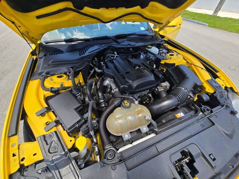 Used 2018 Ford Mustang Premium w/ Equipment Group 201A RWD image 20