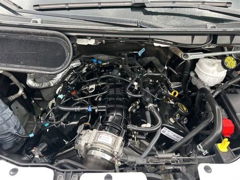Used 2024 Ford Transit 350 XLT image 32