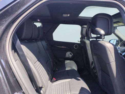 New 2026 Land Rover Discovery S AWD/4WD image 29