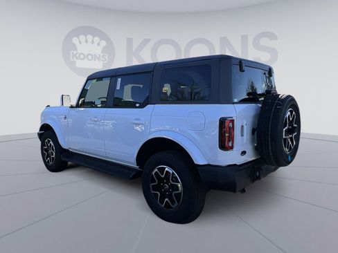 New 2025 Ford Bronco Outer Banks image 4