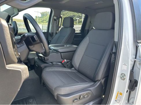 Certified 2025 Chevrolet Silverado 2500 LT w/ Convenience Package image 24