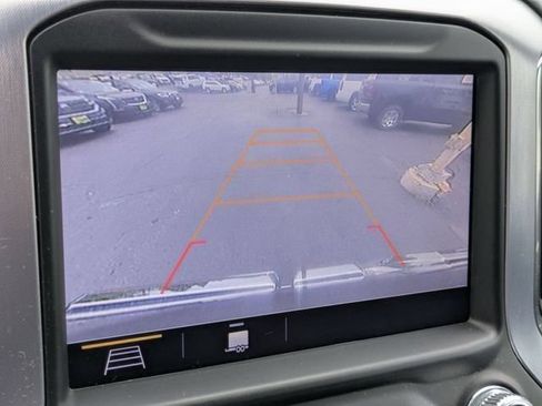 Used 2019 GMC Sierra 1500 SLE w/ Preferred Package AWD/4WD image 24