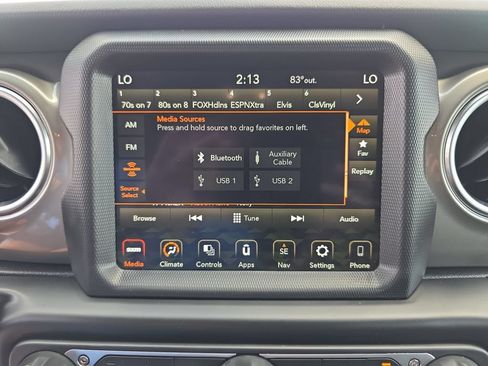 Used 2023 Jeep Wrangler Unlimited Sahara AWD/4WD image 21