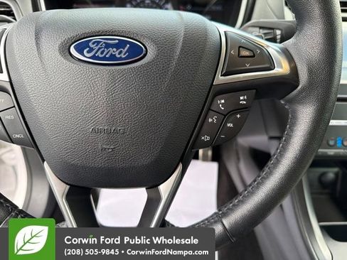 Used 2017 Ford Fusion Titanium FWD image 16