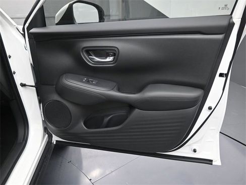 New 2026 Honda HR-V LX image 19