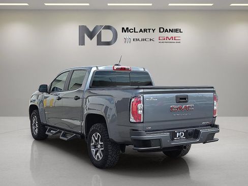 Used 2022 GMC Canyon AT4 w/ Trailering Package AWD/4WD image 4