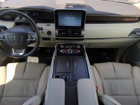 Used 2018 Lincoln Navigator Reserve w/ Technology Package AWD/4WD image 12