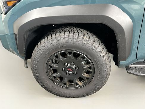 Used 2025 Toyota 4Runner TRD Off-Road AWD/4WD image 11