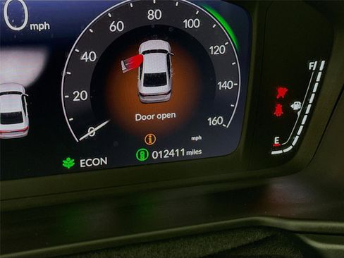 Used 2025 Honda Accord Sport image 19