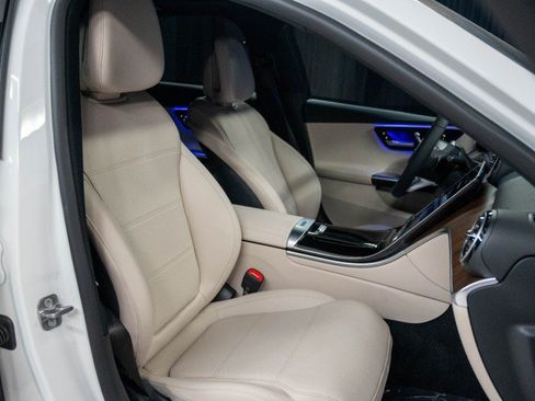 New 2026 Mercedes-Benz C 300 4MATIC Sedan image 12
