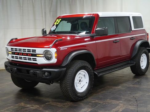 Used 2025 Ford Bronco Heritage Edition AWD/4WD image 2