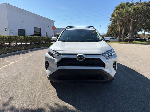 Used 2025 Toyota RAV4 XLE Premium image 8