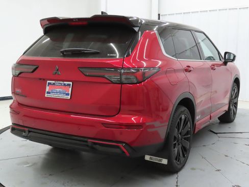 New 2026 Mitsubishi Outlander SE AWD/4WD image 3