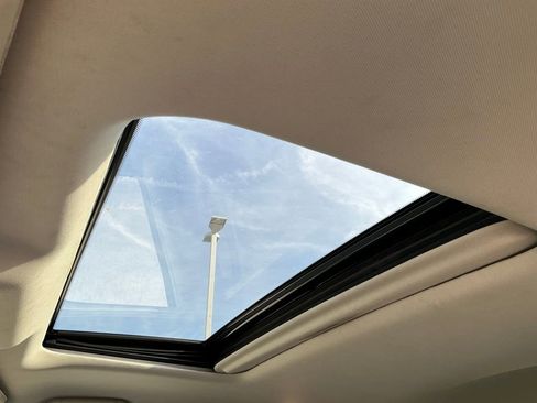 Used 2020 Nissan Armada SL w/ Premium Package image 10