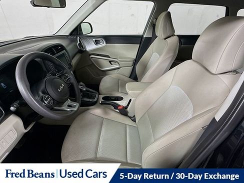 Used 2023 Kia Soul LX FWD image 21