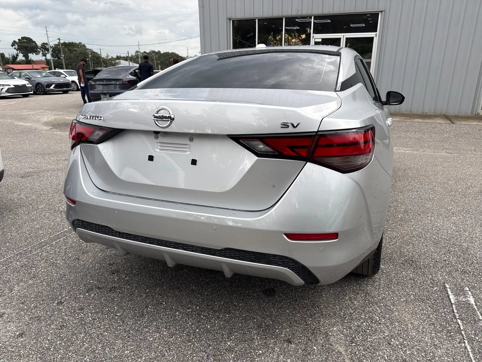 Used 2022 Nissan Sentra SV FWD image 8