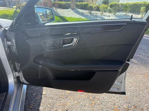 Used 2011 Mercedes-Benz E 350 E350 Sedan w/ Premium 1 Pkg image 22