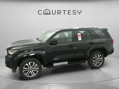 Used 2026 Toyota 4Runner Limited image 2