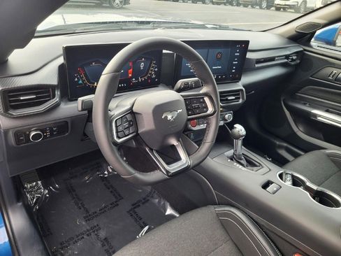Used 2024 Ford Mustang Coupe image 10