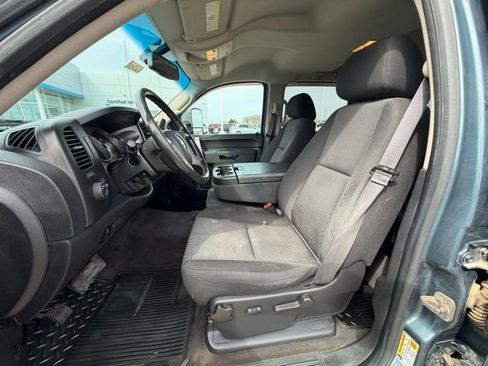 Used 2014 Chevrolet Silverado 2500 LT w/ Interior Plus Package image 9